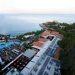 Resort Pine Bay Kusadası