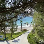 Pine Bay Resort