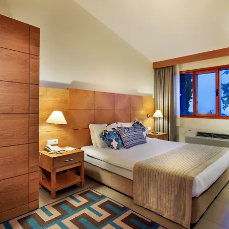 Pine Bay 5* Kusadası