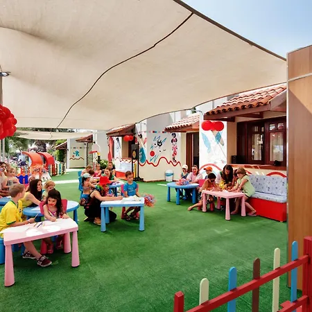 Resort Pine Bay Kusadası