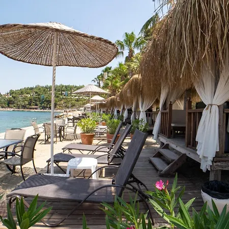 Resort Pine Bay