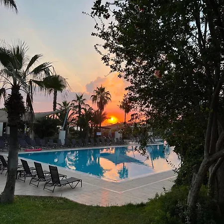 Pine Bay Resort Kuşadası