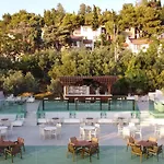 منتجع بين باي هوليداي 5*