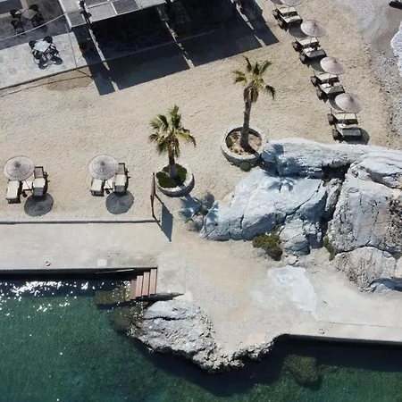 Resort Pine Bay