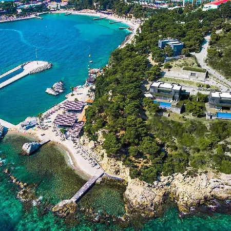 Pine Bay 5*