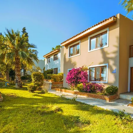 Pine Bay 5* Kuşadası