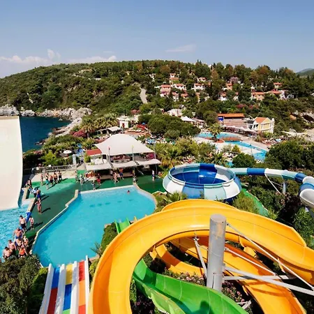 Pine Bay 5*