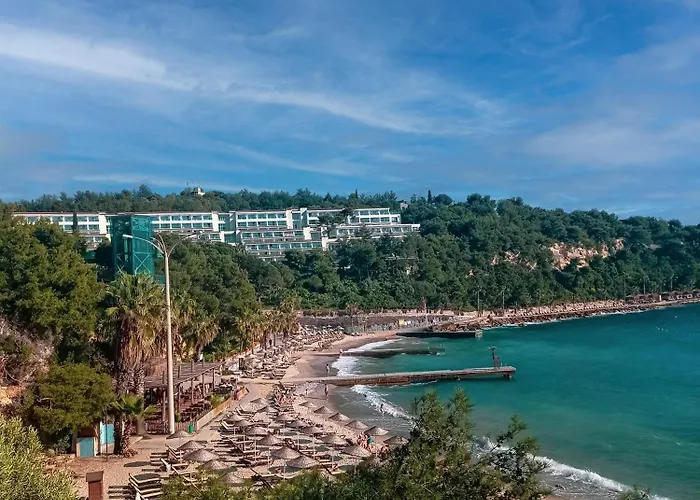 Pine Bay Resort 5*