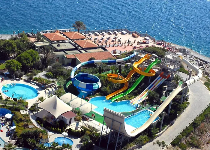 Resort Pine Bay 5*