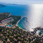 Pine Bay Resort